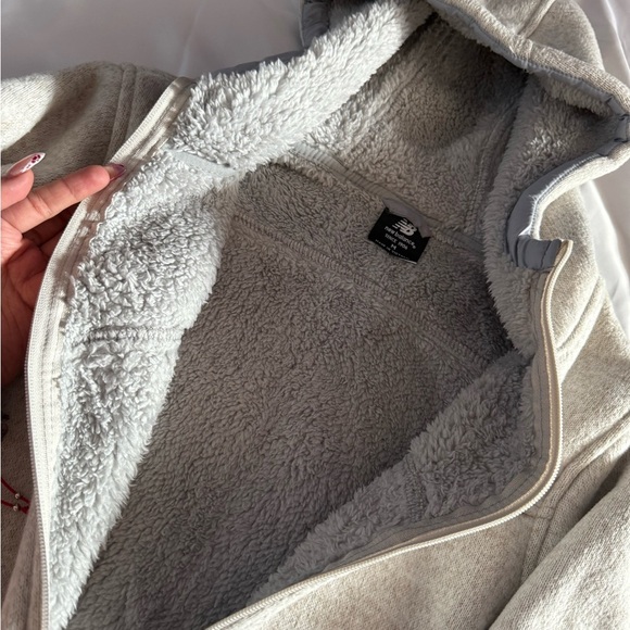 New Balance Cream Fleece Jacket - Picture 5 of 9